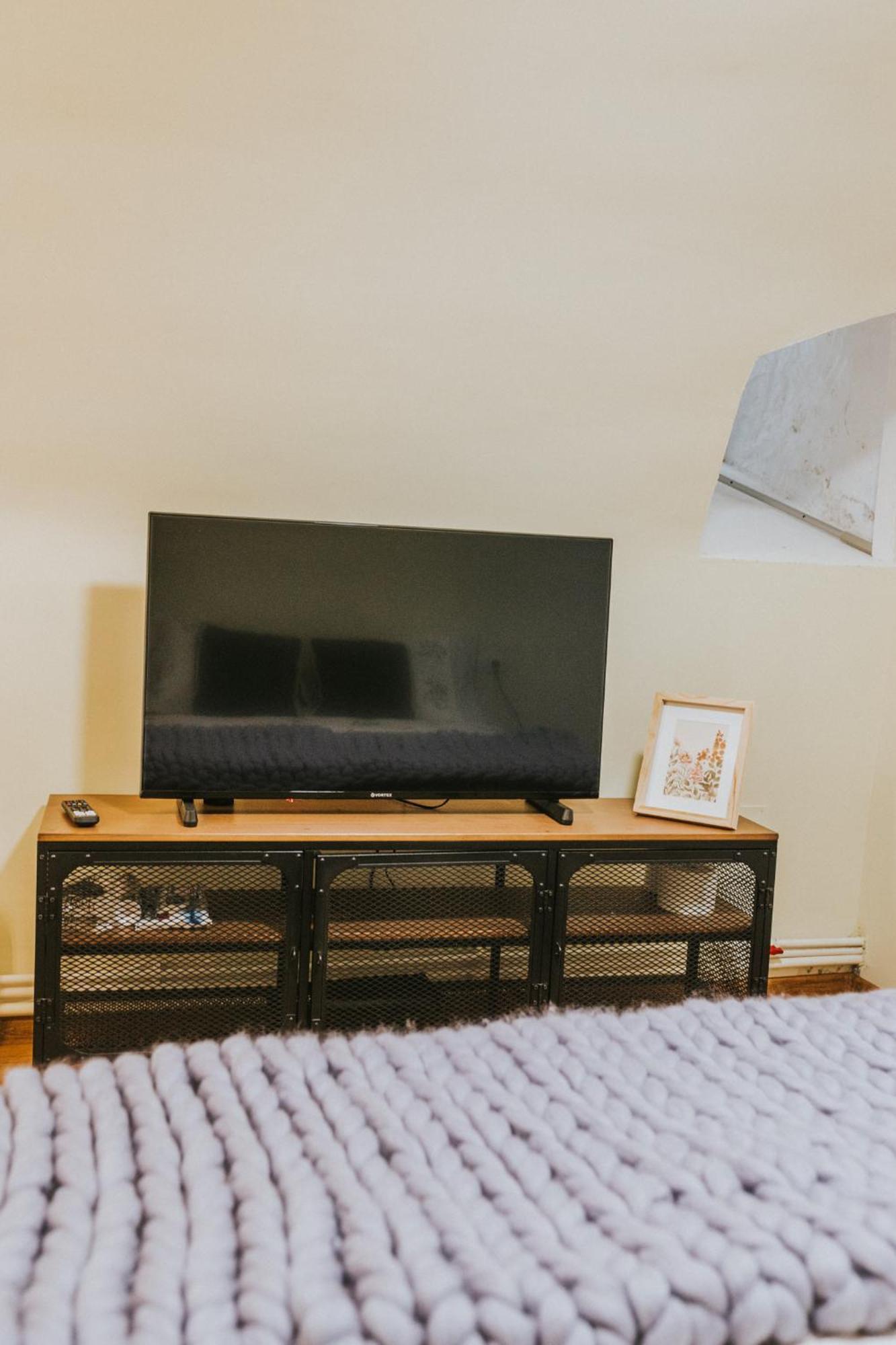 Locart -Cozy Downtown Apartment, Near Black Church With Free Wi-Fi Brassó Kültér fotó